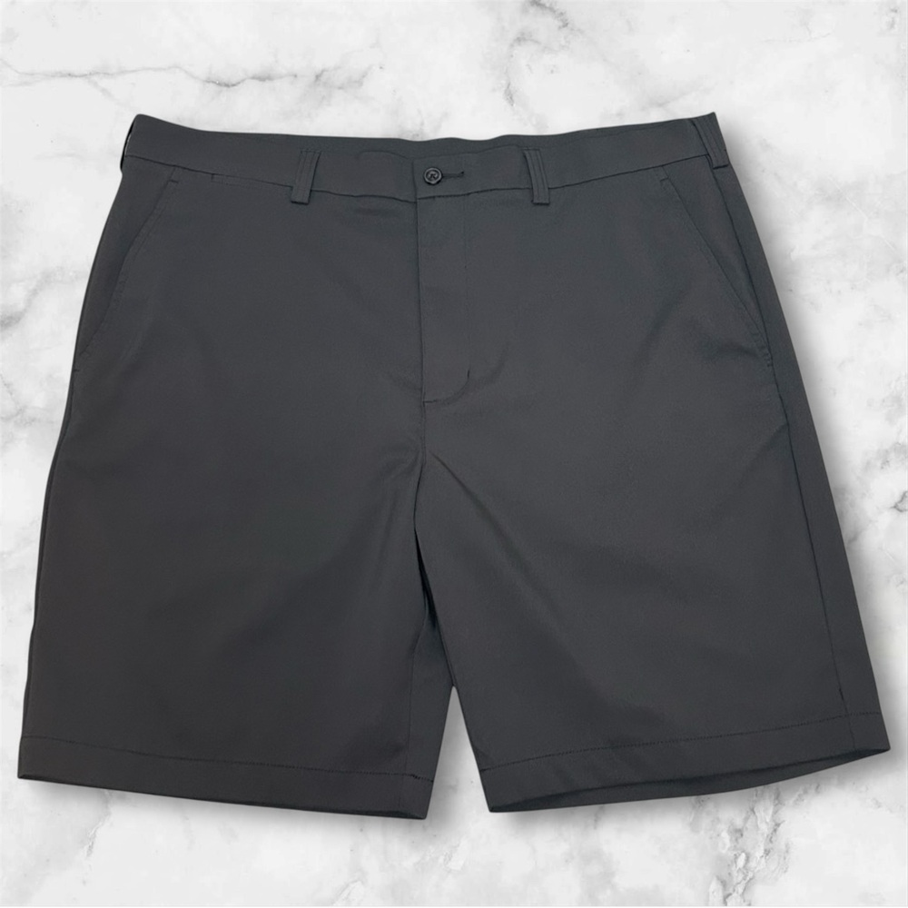 PGA TOUR Flat Front High Rise Pocket Grey Golf Shorts Men's Size‎ 38 Waist